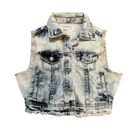 Bluenotes Jackets & Blazers - BLUENOTES tie dye distressed crop denim jean vest. Excellent condition.